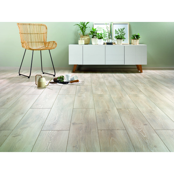 Aristotle Oak Plank 12mm Floor AC6