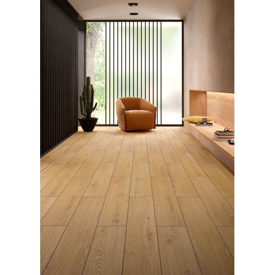 Jarnac Oak Plank 12mm Floor AC6