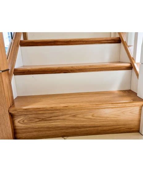 Oak Stairs Step (Thread)