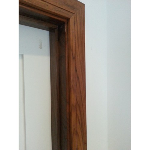 Deanta Walnut Shaker Architrave